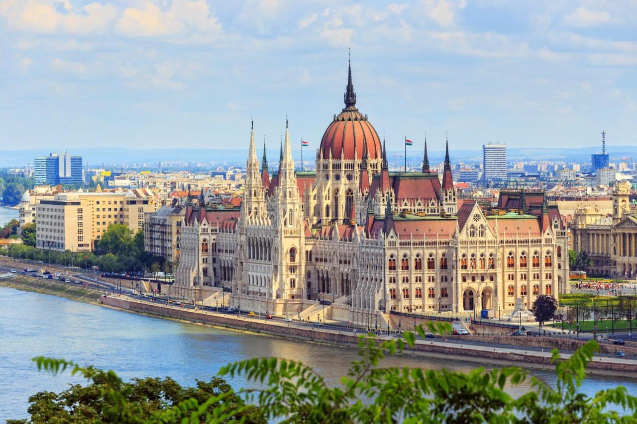Chic, Captivating Space Near Opera House Budapest Luaran gambar